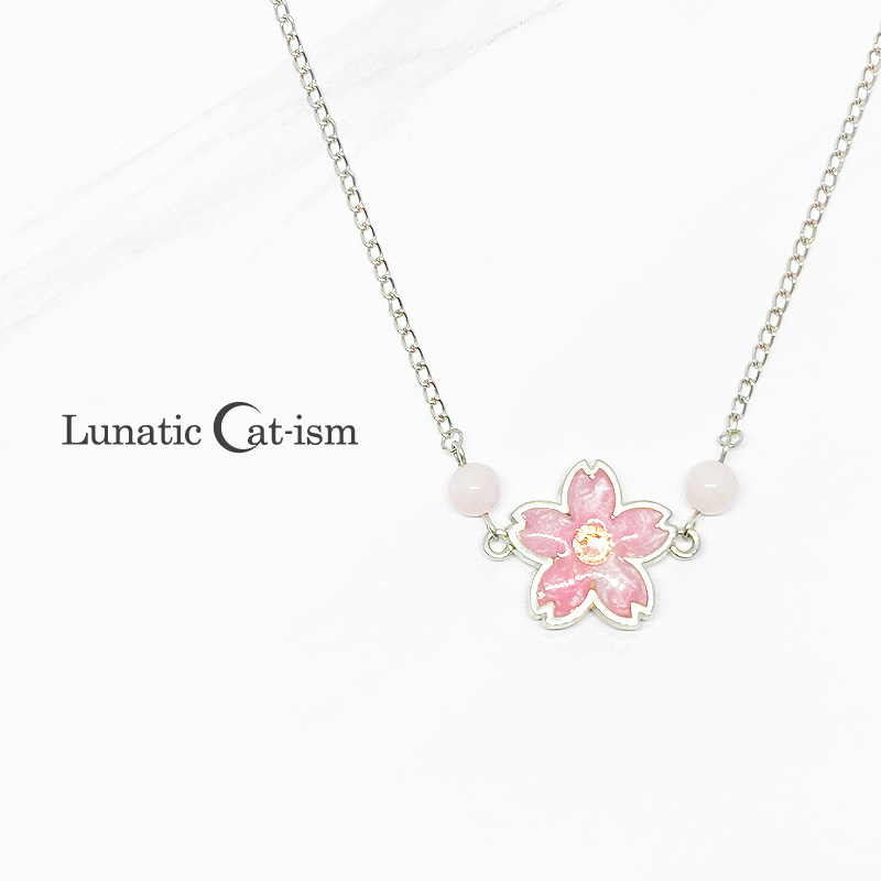 【ルナティックキャットイズム】シェルピンクの桜ネックレス～ローズクオーツ