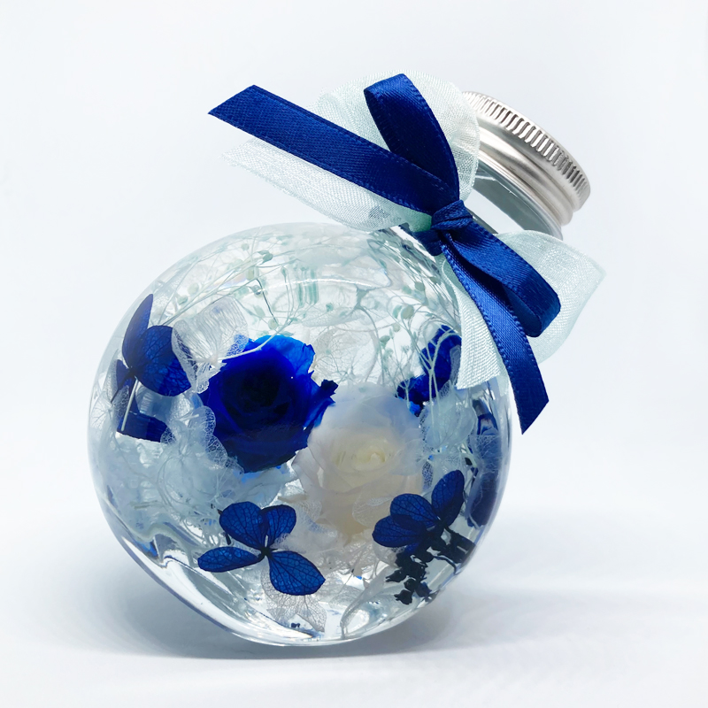 【ルナティックキャットイズム】青薔薇 白薔薇 ハーバリウム ネコ瓶ボトル～本物の薔薇が２輪 ギフト 結婚祝いitem_image_4