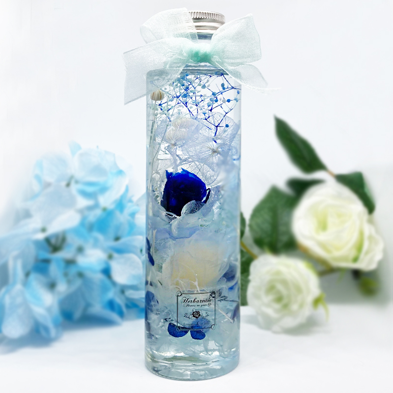 【ルナティックキャットイズム】青薔薇 白薔薇 ハーバリウム 円柱ボトル～本物の薔薇が２輪 ギフト 結婚祝い